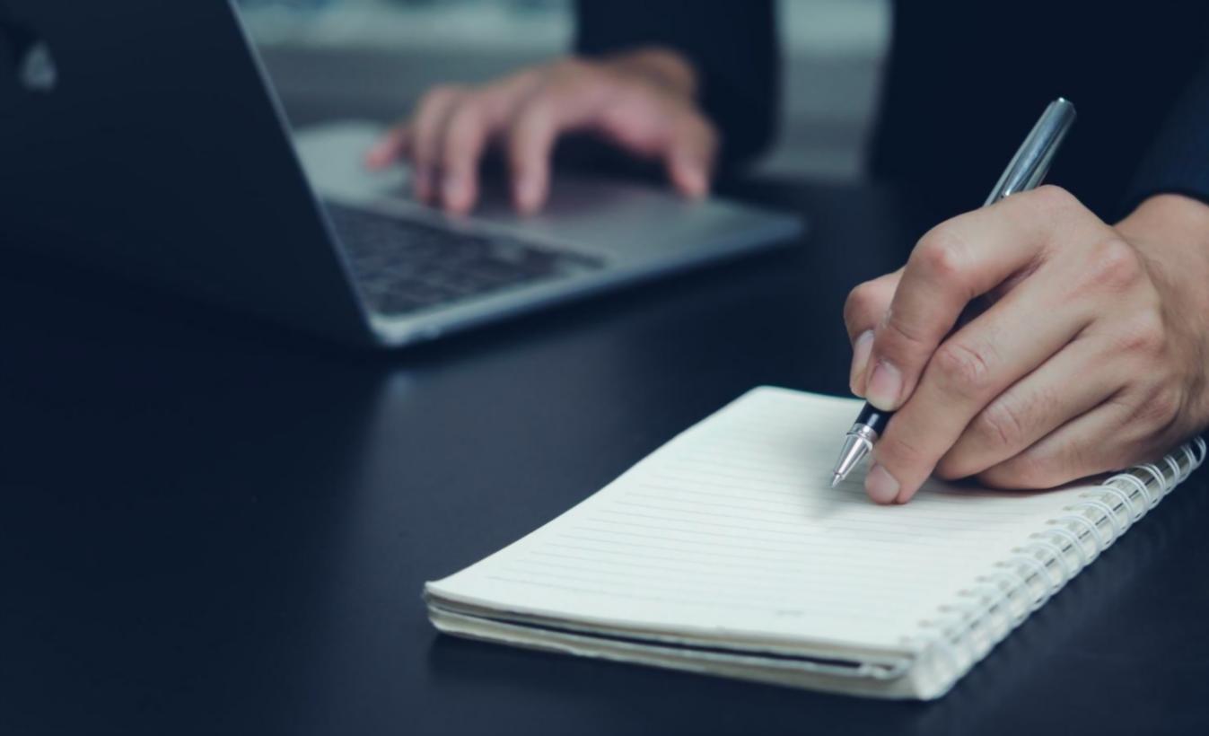 Investment strategy discussion in virtual learning environment